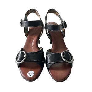 Naya Womens Size 7.5 Black Leather‎ Tawny Sandal Pump